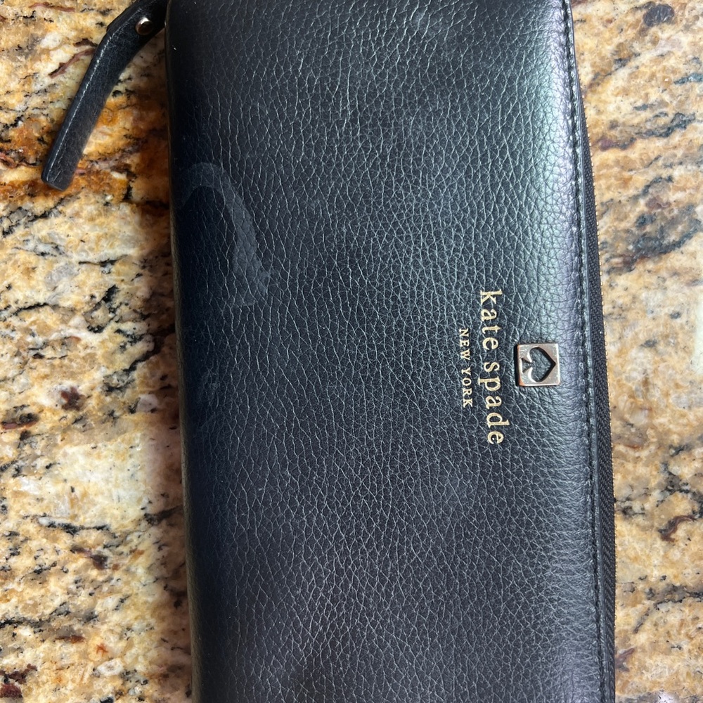 Kate Spade - Picture 2 of 7